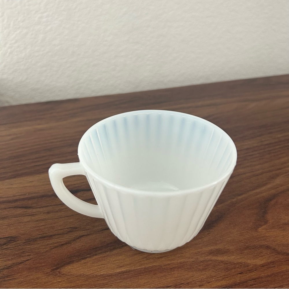 🔻1930s Vintage Petalware Monax Opalescent depression glass cup by MACBETH-EVANS